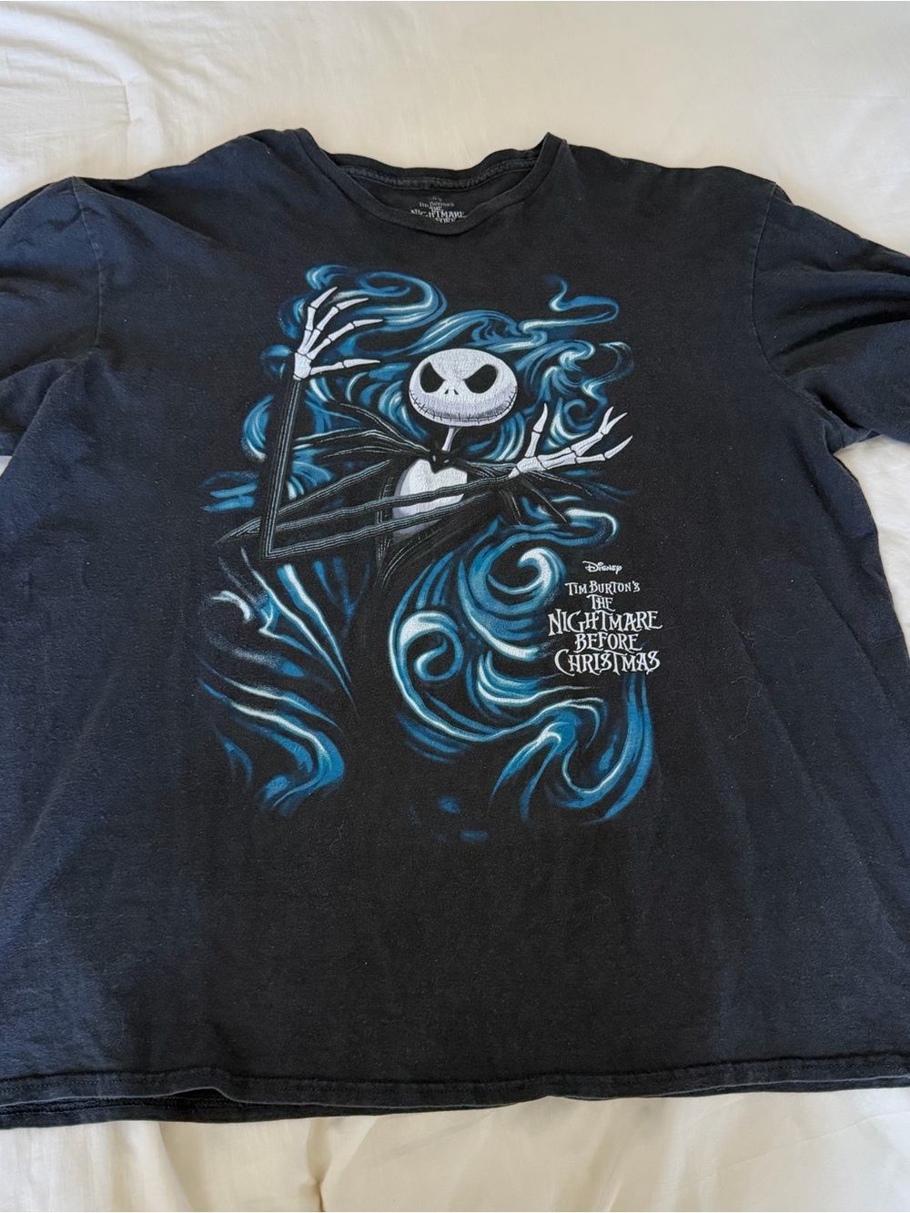 Nightmare before Christmas graphic tee - Picture 2 of 4